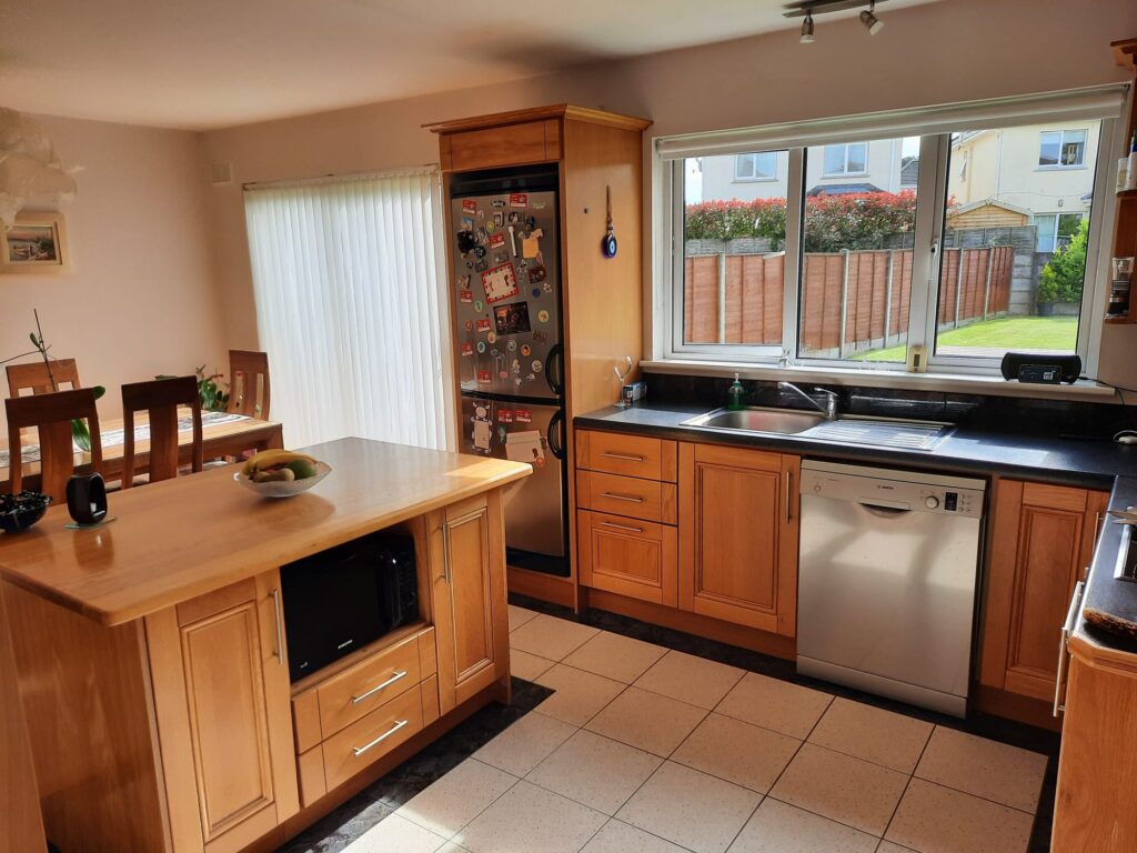 6 Millcross Crescent, Bealnamulla, Athlone, Co Roscommon N37 XN92 6 Millcross Crescent, Bealnamulla, Athlone, Co Roscommon N37 XN92