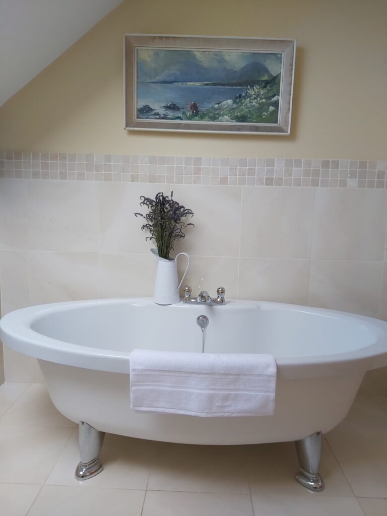 Ballykeeran, Athlone, Co Westmeath N37 R7T3