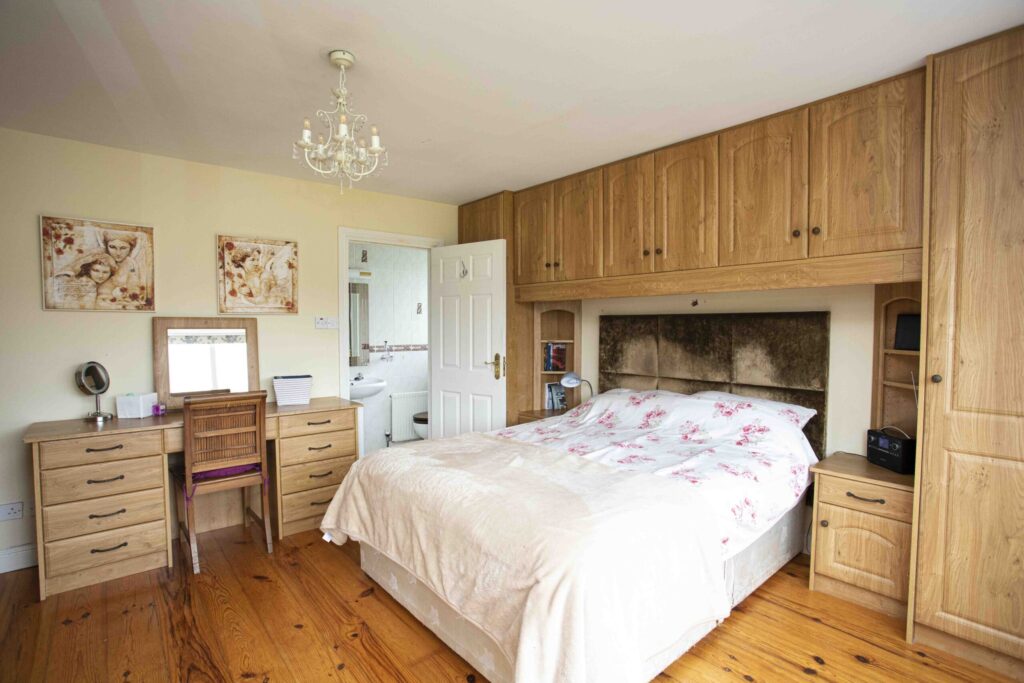 3 Westwood, Summerhill, Athlone, Co. Roscommon N37 VA47 3 Westwood, Summerhill, Athlone, Co. Roscommon N37 VA47