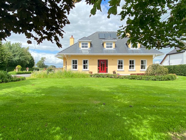 Ballykeeran, Athlone, Co Westmeath N37 R7T3