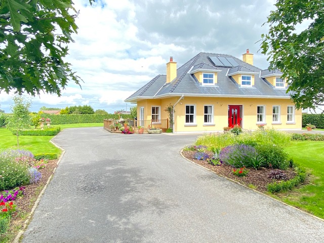 Ballykeeran, Athlone, Co Westmeath N37 R7T3