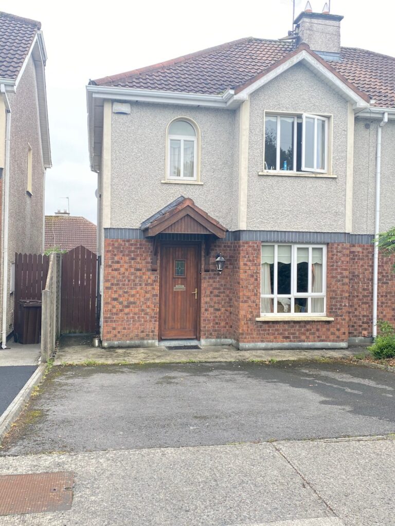 4 Danesfort, Monksland, Athlone, Co. Roscommon N37 N623