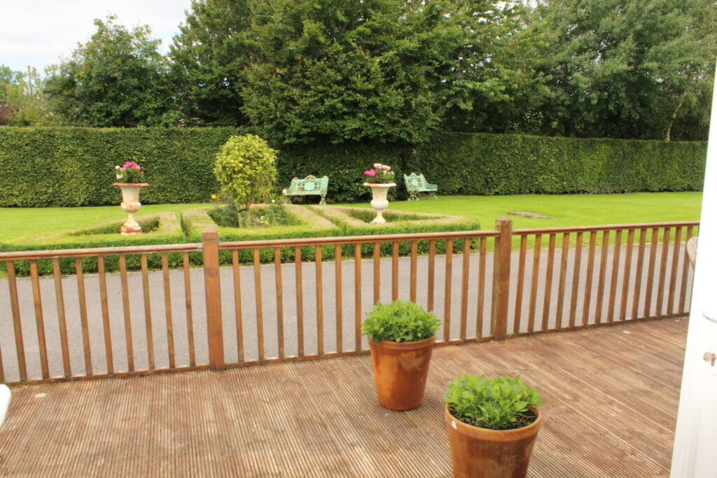 Ballykeeran, Athlone, Co Westmeath N37 R7T3