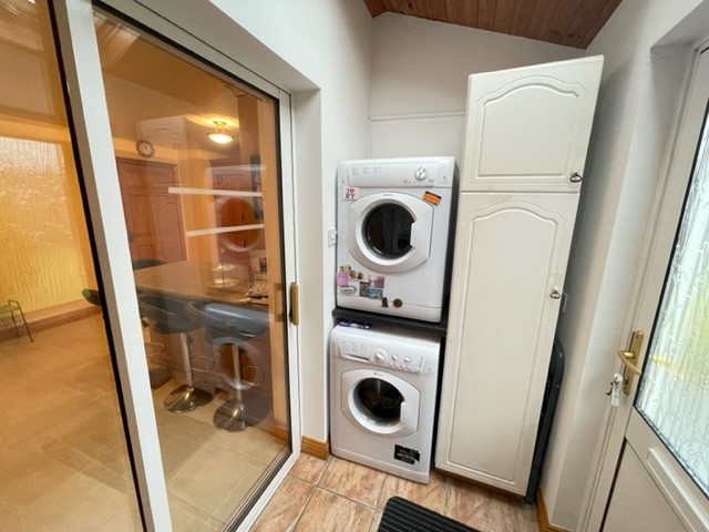 28 Cushla Downs, Monksland, Athlone Co. Roscommon N37 RF24 28 Cushla Downs, Monksland, Athlone Co. Roscommon N37 RF24