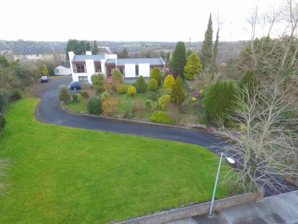 Dolmen Hill, Coosan, Athlone, Co Westmeath Dolmen Hill, Coosan, Athlone, Co Westmeath