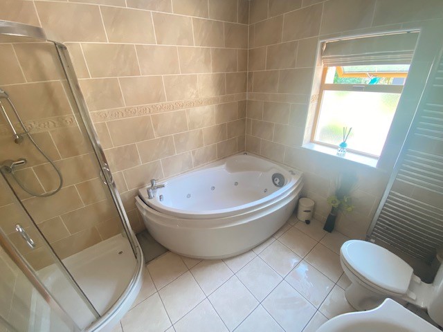 Garnafeilagh, Athlone, Co. Westmeath N37 E684 Garnafeilagh, Athlone, Co. Westmeath N37 E684