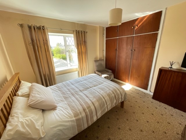 8 St. Coman’s Park, Athlone, co. Roscommon N37 HC61  8 St. Coman’s Park, Athlone, co. Roscommon N37 HC61