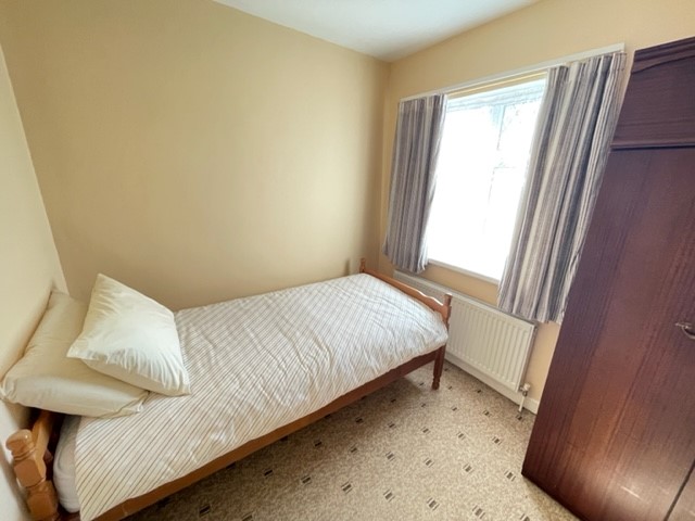 8 St. Coman’s Park, Athlone, co. Roscommon N37 HC61  8 St. Coman’s Park, Athlone, co. Roscommon N37 HC61