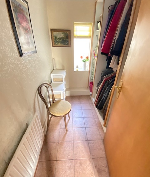 THE OLD ACADEMY BOGGANFIN, ATHLONE CO. ROSCOMMON, N37 W181