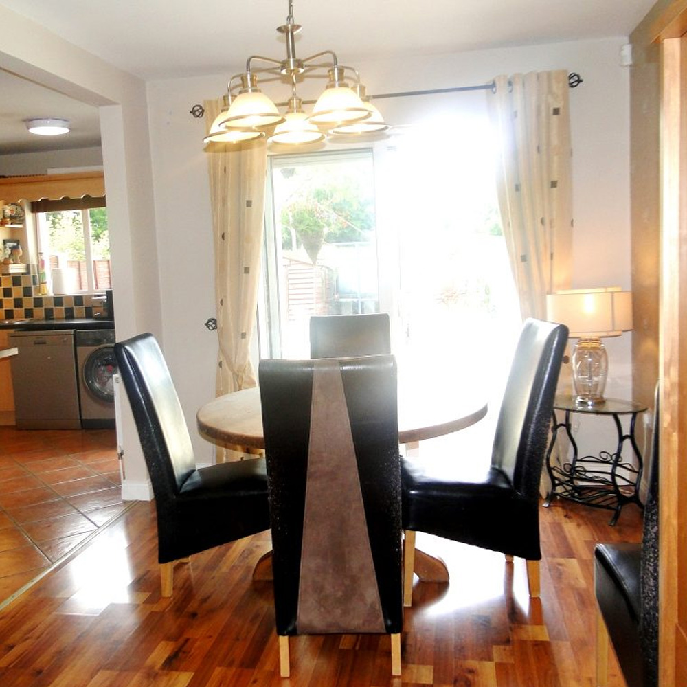 17 Sli An Choiste, Monksland, Athlone, Co. Roscommon