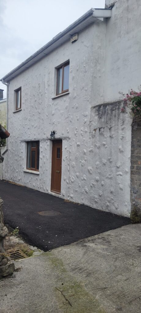 5 Paradise Row, Court Devinish, Athlone, Co. Westmeath N37 XC91 5 Paradise Row, Court Devinish, Athlone, Co. Westmeath N37 XC91