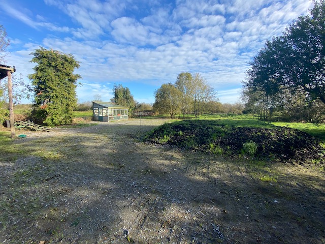 THE OLD ACADEMY BOGGANFIN, ATHLONE CO. ROSCOMMON, N37 W181