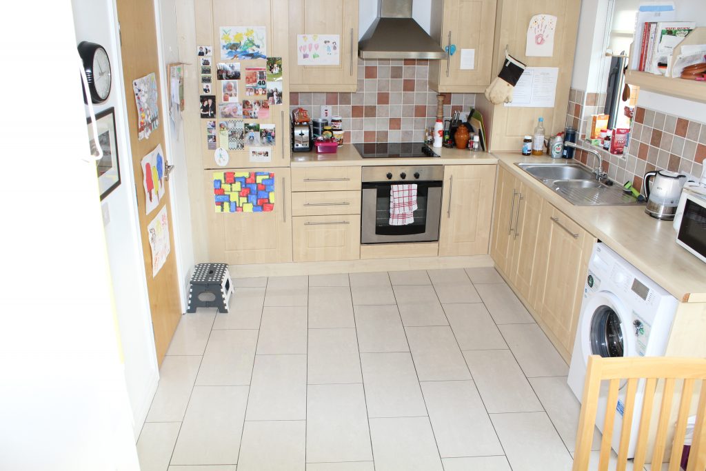 47 St. Francis Tce, Athlone, Co. Westmeath 47 St. Francis Tce, Athlone, Co. Westmeath