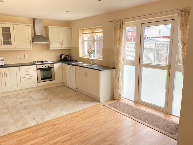85 River Village, Monksland, Athlone, Co. Roscommon N37 A2N6 85 River Village, Monksland, Athlone, Co. Roscommon N37 A2N6