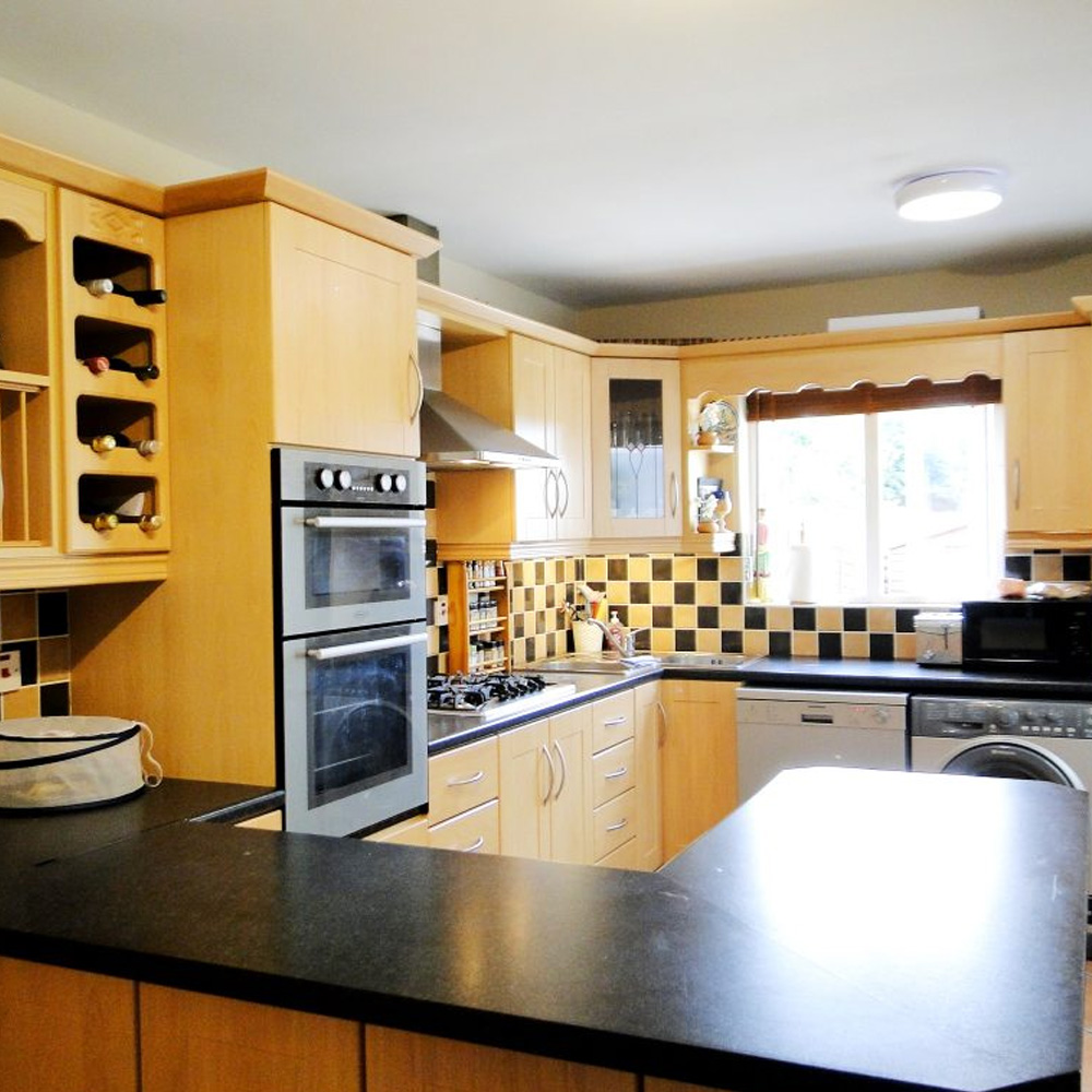 17 Sli An Choiste, Monksland, Athlone, Co. Roscommon