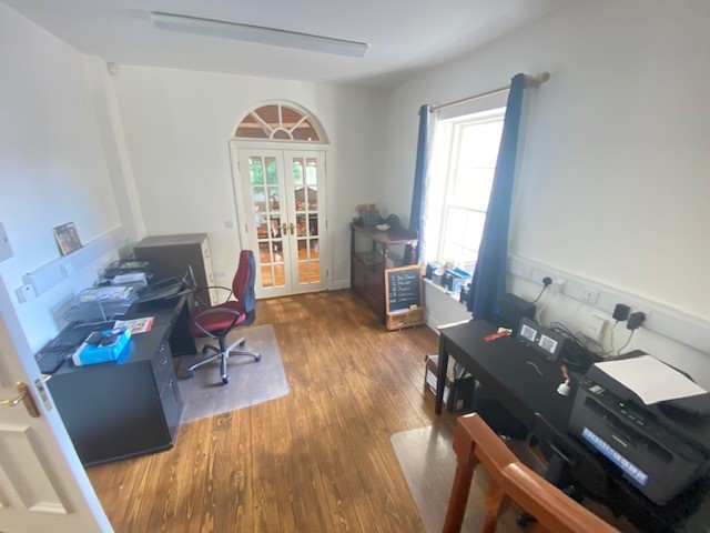 Court Devenish House, Athlone, Co Westmeath Court Devenish House, Athlone, Co Westmeath
