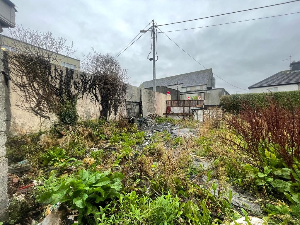 16 Parnell Square, Athlone, Co. Westmeath N37 X9Y4 16 Parnell Square, Athlone, Co. Westmeath N37 X9Y4