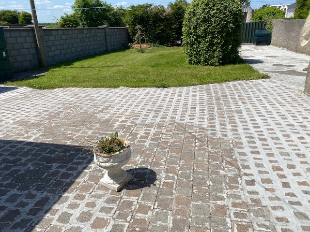 St Bernadette, Bonavalley, Athlone, Co. Westmeath N37 N8N1